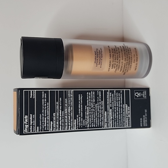 BAREMINERALS Original Liquid Mineral Foundation Broad Spectrum SPF 20, Tan 19 - Picture 3 of 5